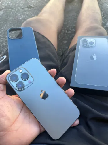 iPhone 13 Pro 128 gigas todo original bateria 77 2 mil Vai embora