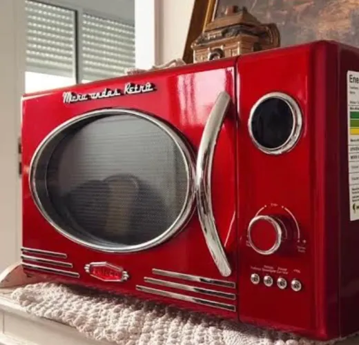 Microondas Philco retrô vermelho