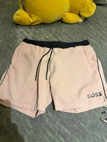SHORT ORIGINAL HUGO BOSS ROSA TAMANHO G