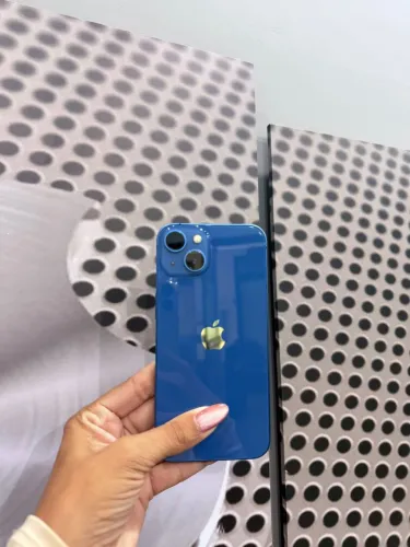 Seminovo em perfeito estado - iPhone 13 128GB