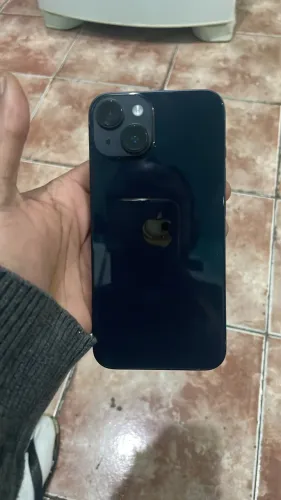 iPhone 14 menos de uma de uso