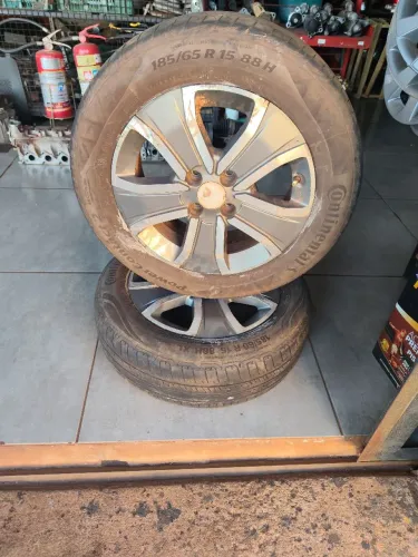 Rodas aro 15 Fiat 4 furos