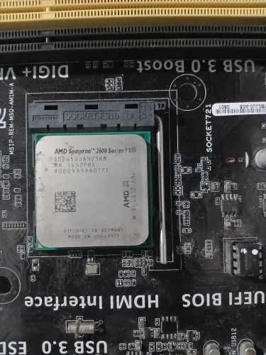 ? PROCESSADORES INTEL E AMD DISPONÍVEIS