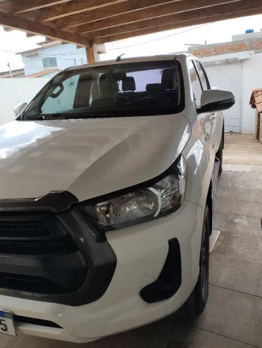 Toyota Hilux CD SR 4X4 2.8 TDI Diesel Aut. 2022