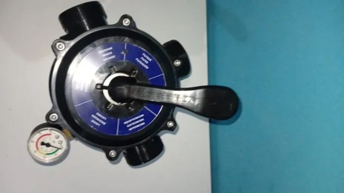 Vendo uma válvula seletora de filtro de piscina