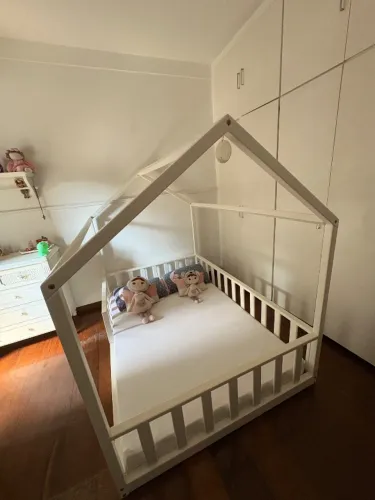 Cama montessoriana