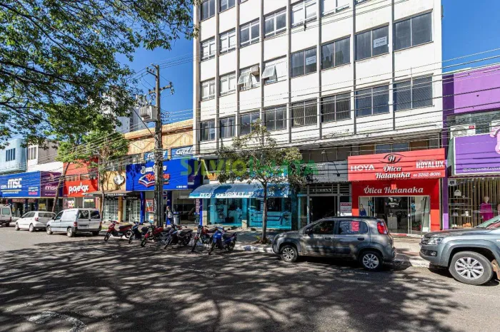 EXCELENTE SALA COMERCIAL DE 25 M² PARA ALUGAR NA AVENIDA BRASIL - CENTRO.
