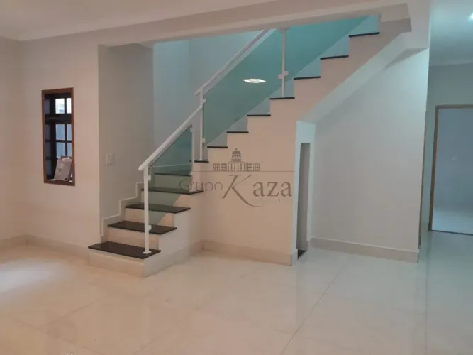 Oportunidade - Casa - Altos da Vila Paiva - 3 Dormitórios - 120m².