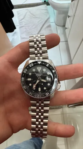 Seiko GMT Bruce Wayne