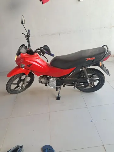Vendo Pop110 só vendo Em dias valor 9300l