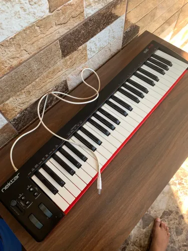 Teclado mídi Nektar se49