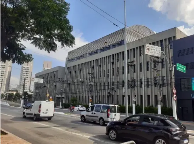 Imóvel Comercial - Bom Retiro - 10.700 mts Área Contruida 