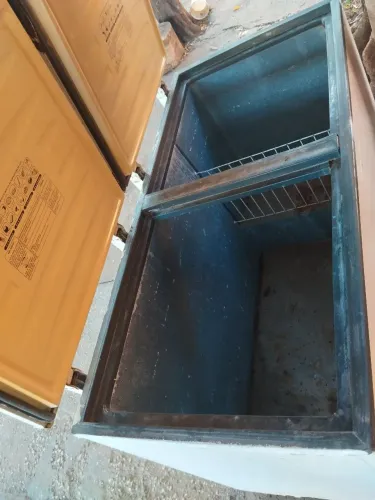 Vende-se frezzer duas Portas 