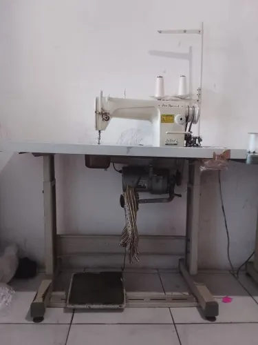 Maquina de costura industrial