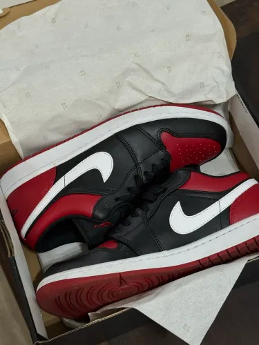 Tênis Nike Air Jordan 1 low - Tamanho 42