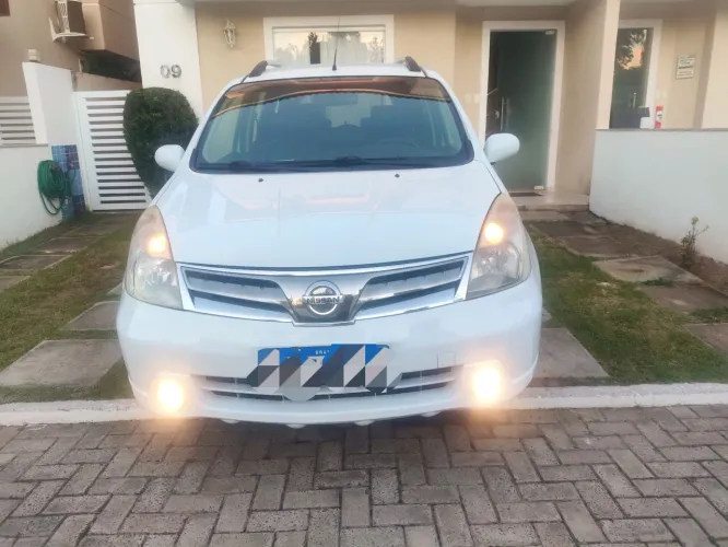 Nissan Livina Grand SL 1.8 16V Flex Fuel Aut. 2014