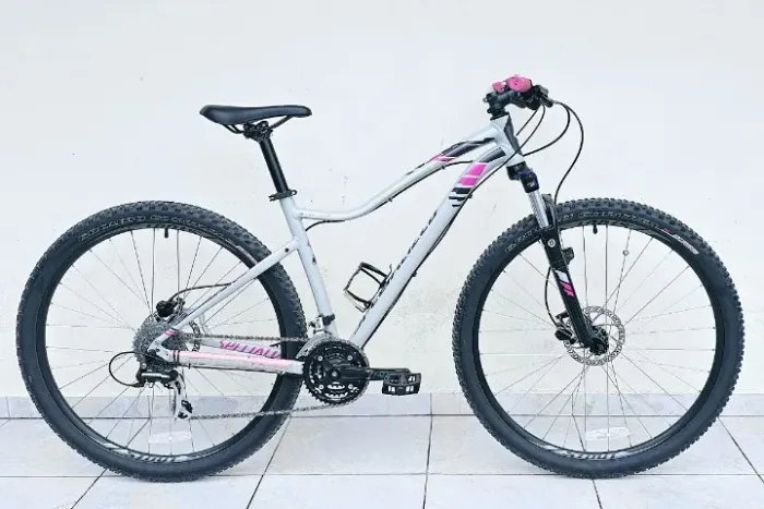 Bicicleta Specialized Jett Comp 29 Alumínio - Ano 2016 - Tamanho L - Feminina -  Seminova