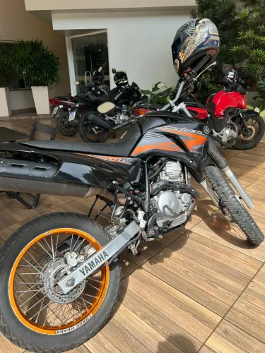 Vendo xtz 250 Lander