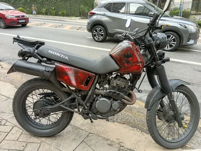 Honda Sahara customizada scrambler