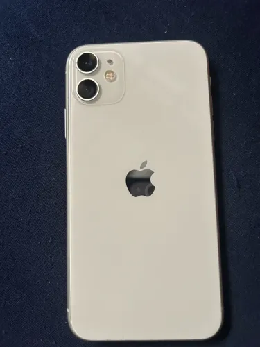 iPhone 11 / 128gb com preço bom pra vender logo em ótimo estado