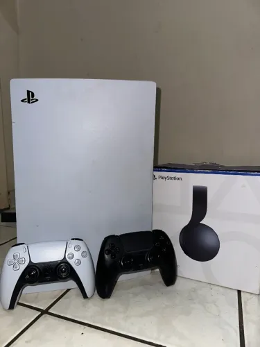 PlayStation 5 - 2 controles
