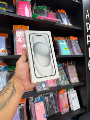iPhone 15 lacrado