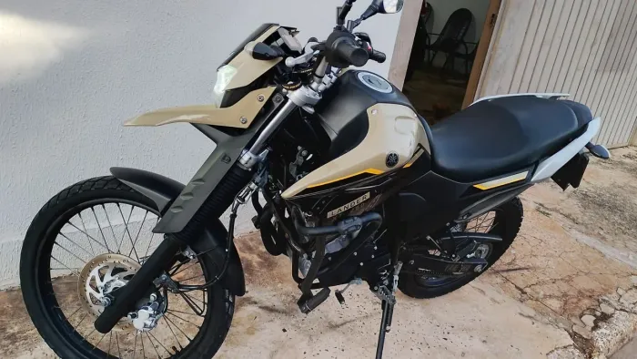 VENDO YAMAHA XTZ 250 LANDER