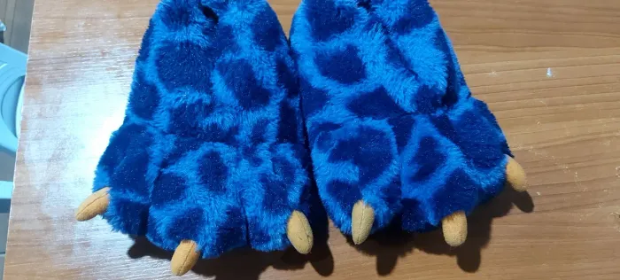 Pantufa pé de monstro 30/31