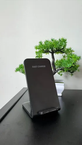 Carregador por Indução Fast Charge - Praticidade e Tecnologia Sem Fio