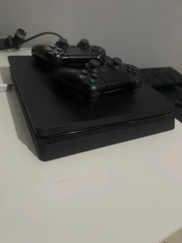 Ps4 slim