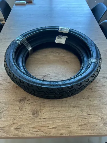 Vendo Pneus NOVOS Honda Biz