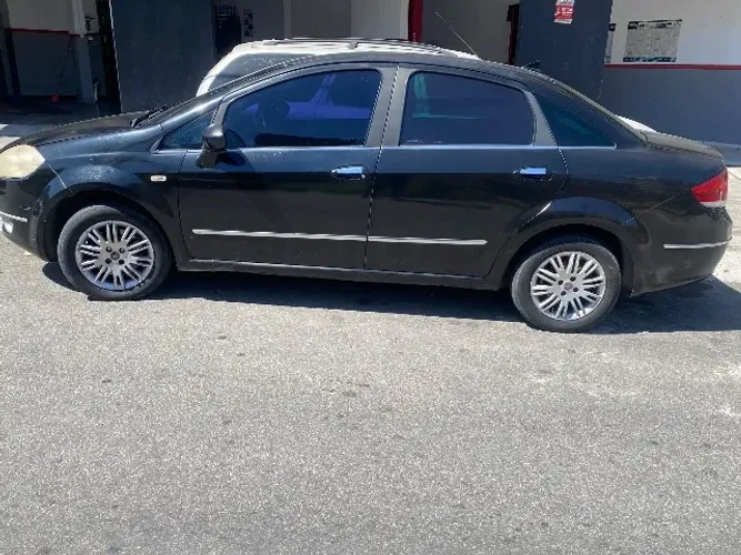Fiat Linea 1.9/ HLX 1.9/1.8 Flex Dualogic 4P 2010