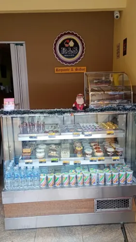 Vendo Balcão expositor refrigerado, Funcionando perfeitamente.