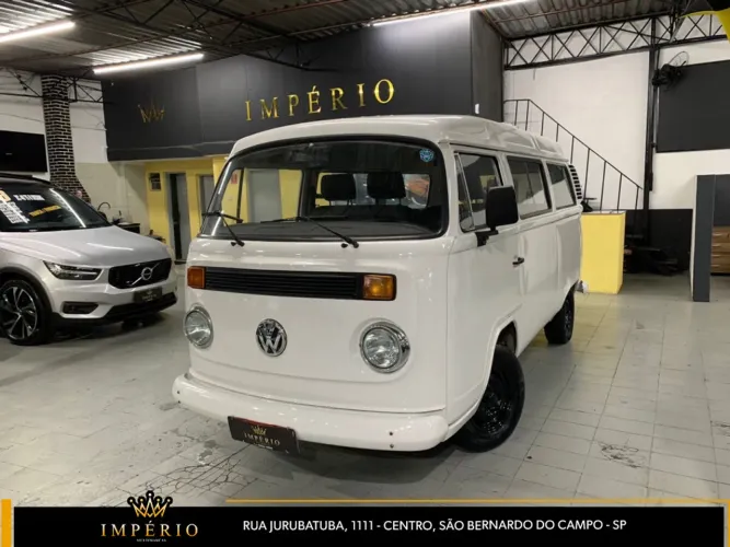 Volkswagen Kombi Lotação 1.6 MPI (álcool) 2001
