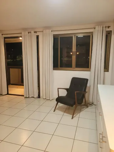 Alugo Apto no One Mall Residence