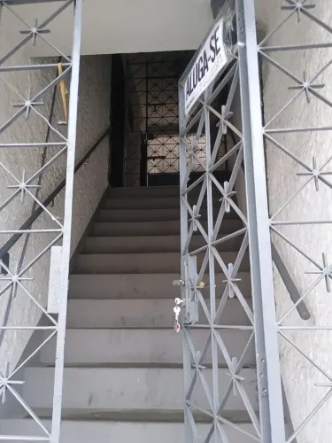 Alugo casa para fins comerciais no Barro Vermelho SG Rj