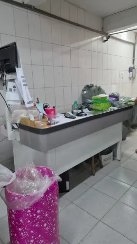 Vendo balcão de checkout para mercado/loja, usado e em bom estado de conservação