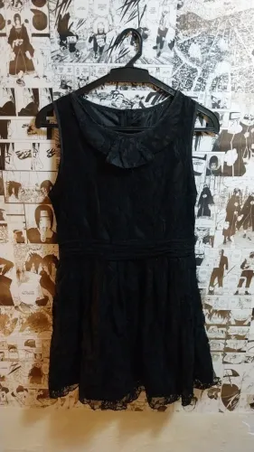 Vestido Preto com Renda e Forro - Elegante e Versátil