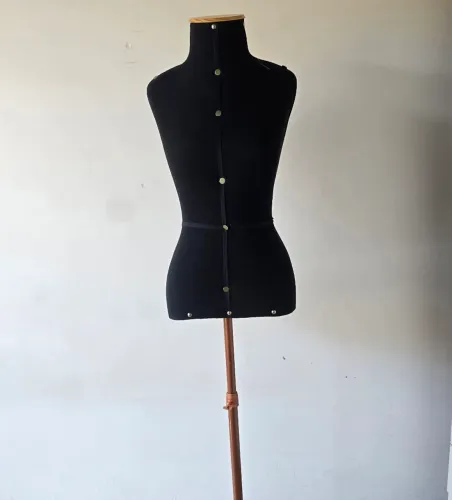 manequim loja roupa
