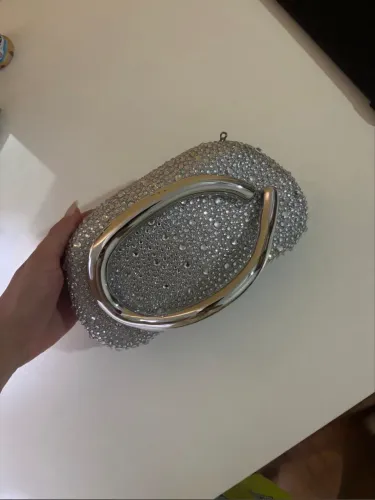 Bolsa clutch com brilho