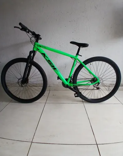 Bicicleta Aro 29 Mtb Quadro 19 - Com Marchas e Freio a Disco (Pronta Para Uso)