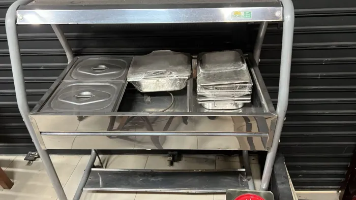 Balcão self service de 6 Cubas a gás e energia