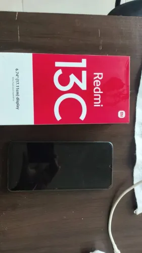 REDMI 13C MUITO NOVO