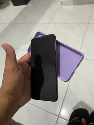 Celular quebrado 