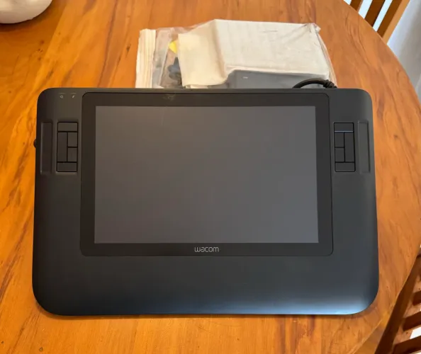 Tablet Mesa Digitalizadora Wacom cintiq DTZ-1200w/g 