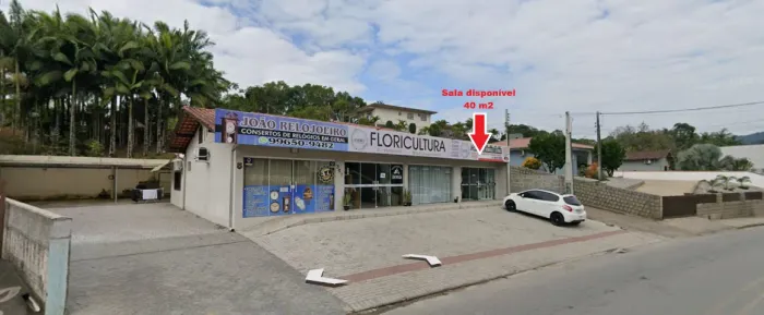 Sala Comercial com 40 m2 em Brusque/SC - Bairro Paquetá - Compatível Delivery