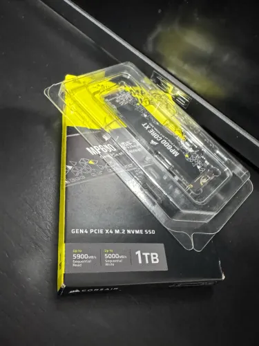 NVME 1T CORSAIR