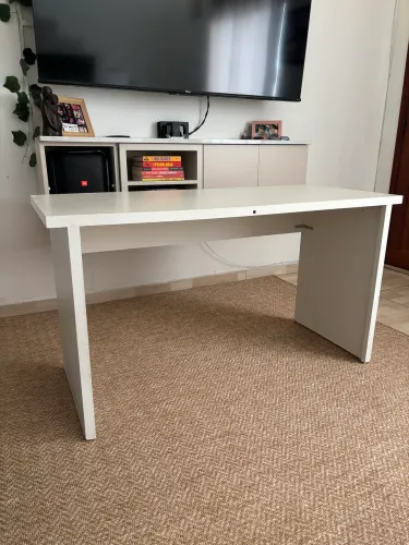 Mesa de computador - escritório MDF
