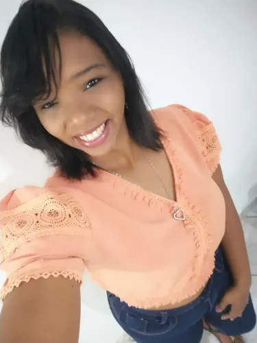 Diarista cuidadora de idoso faxina limpeza 