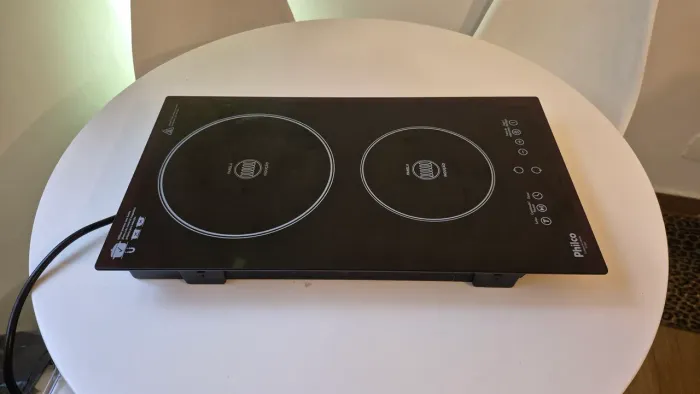 Vendo Cooktop de Indução da Philco, modelo PCT02P com 2 bocas.